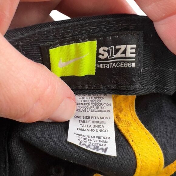 Michigan Tech Huskies Nike Hat - Picture 7 of 7